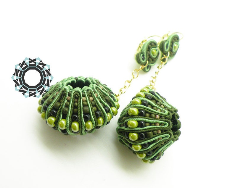 OOAK green and gold sphere soutache earrings, 3D soutache, long green earrings, textile jewelry, unique artwork, ooak earrings, ooak jewelry image 2