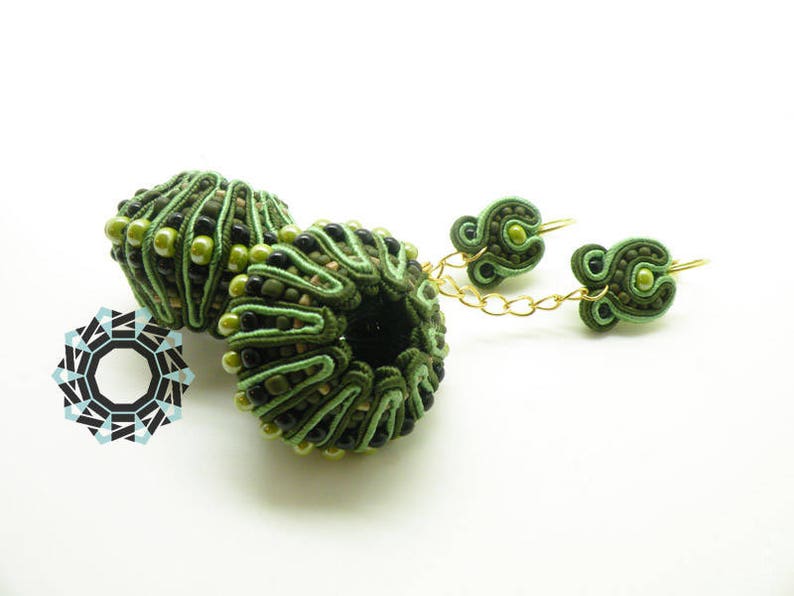 OOAK green and gold sphere soutache earrings, 3D soutache, long green earrings, textile jewelry, unique artwork, ooak earrings, ooak jewelry image 5