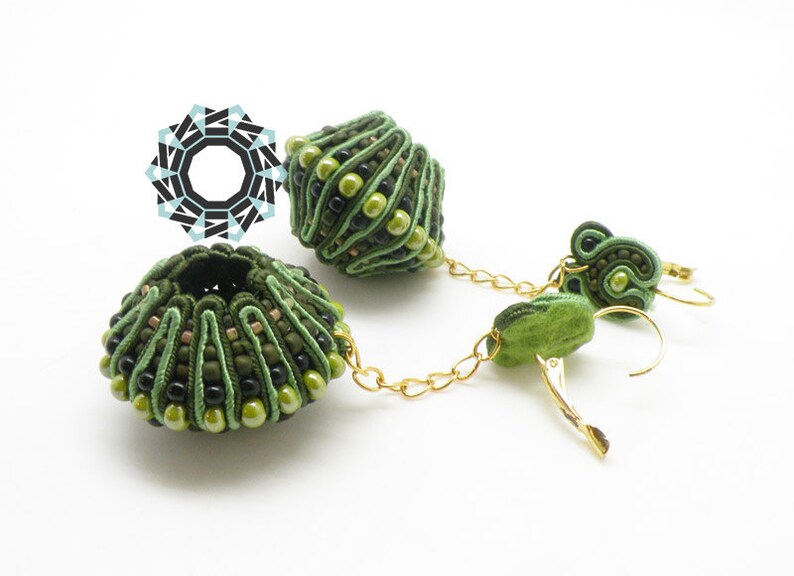 OOAK green and gold sphere soutache earrings, 3D soutache, long green earrings, textile jewelry, unique artwork, ooak earrings, ooak jewelry image 3