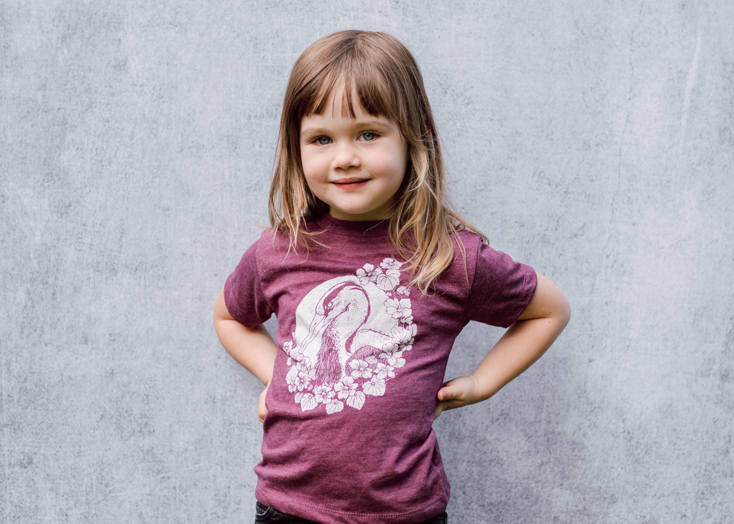 Kleding Unisex kinderkleding Unisex babykleding Tops Kid's Heron en Nasturtium Print Heather Maroon T-Shirt 