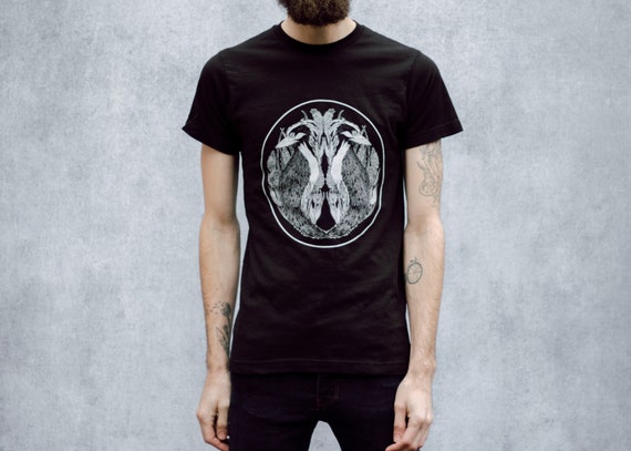 Midnight Raven Polish Folk Art T-Shirt Midnight Raven Polish Folk Art T-Shirt