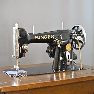 Vintage Singer 206 Sewing Machine with Cabinet, Made in Wittenberge Germany, Cleaned & Oiled, Treadle Drive, Serial No C3344469