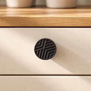 Zinc Matte Black Geometric Intricate Round Cabinet Knob Door Drawer Pull Kitchen Cabinet Dresser Handle Furniture Knob Set