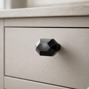 Black Matte Geometric Cabinet Knob Zinc Modern Faceted Diamond Door Drawer Pull Kitchen Cabinet Dresser Handle Furniture Knob Set