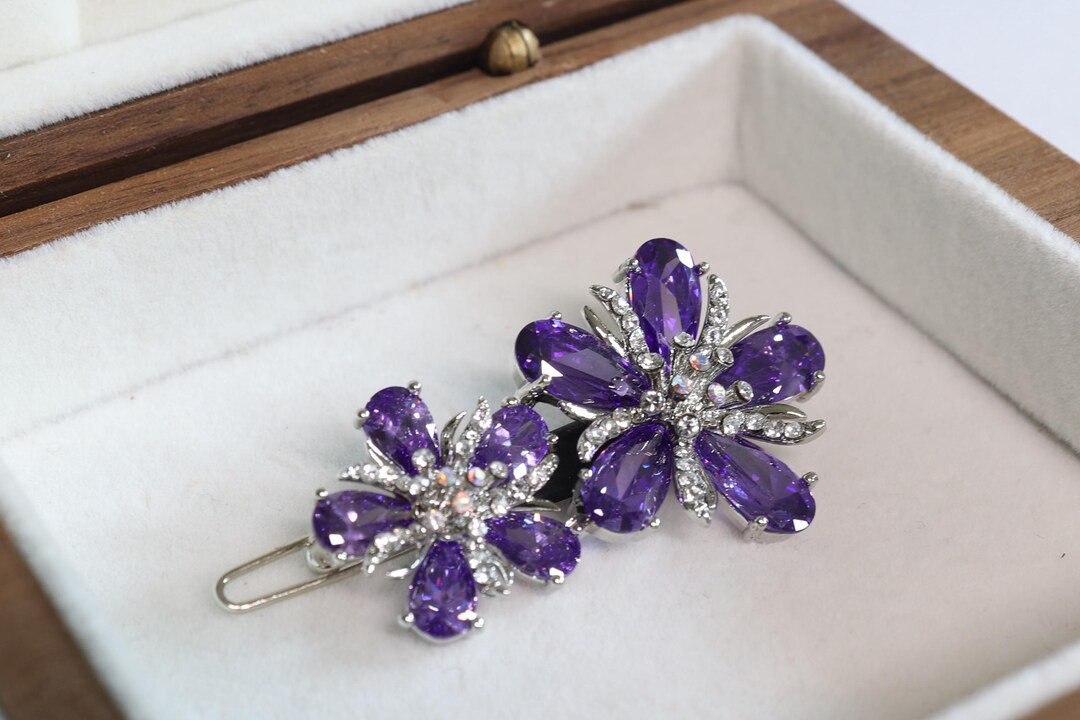 Purple Rhinestone Flower Hair Clip - Elegant Bridal Barrette  display picture 2