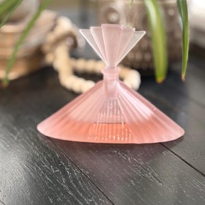 Vintage Art Deco frosted pink perfume bottle with stopper