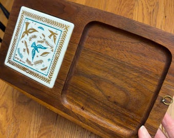 Taca do serwowania z drewna tekowego Georges Briard, drewniana taca w stylu Mid Century Modern z płytkami ceramicznymi, wystrój MCM Barware