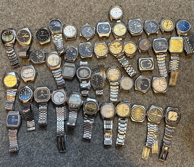 Vintage Lot Of 60 Pre Owned Used Junk Watches For Parts And Movements Japan image 4
