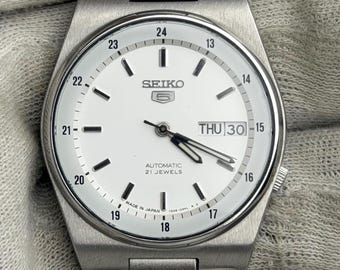 Vintage Seiko 5 Automatic Men’s Watch Day-Date Japan