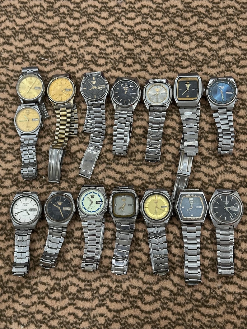 Vintage Lot Of 60 Pre Owned Used Junk Watches For Parts And Movements Japan image 5