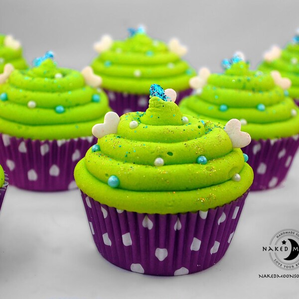 Cupcake Bath Bombs - Midnight Guava Bath Fizzy