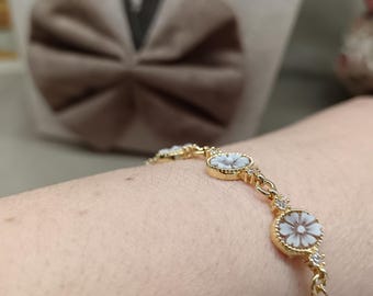 Preciosa pulsera de plata 925 con 5 camafeos engastados con concha de sardónice, producto artesanal italiano, Torre del Greco.