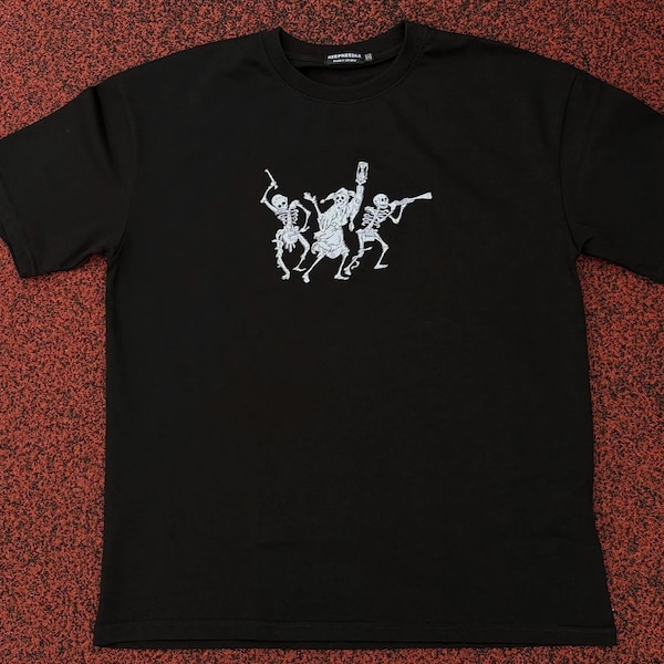 Camiseta inspirada en el arte medieval al estilo de Kingdom Come