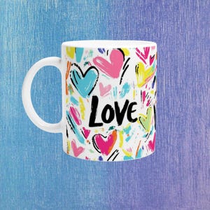 Love – Bunte Herzens-Tasse für gute Laune & Self-Love-Vibes!