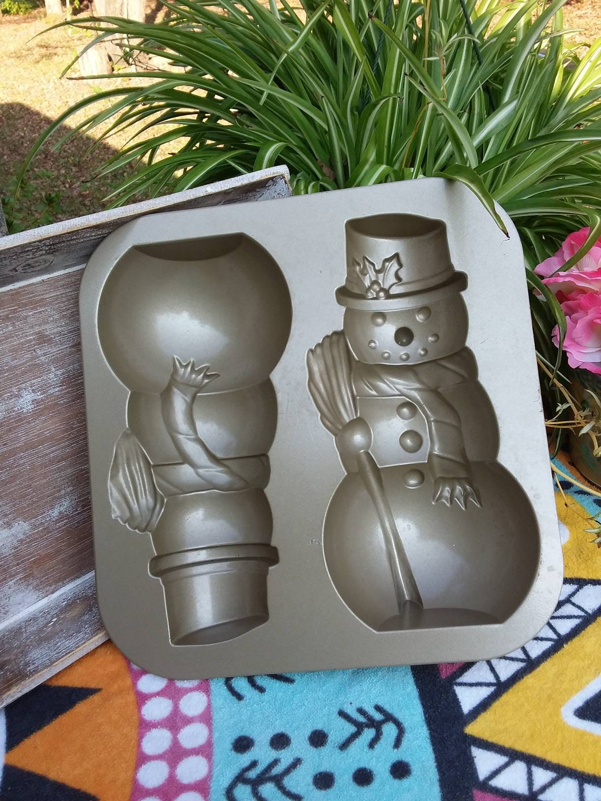  Nordic Ware Snowman Pan: Novelty Cake Pans: Home & Kitchen