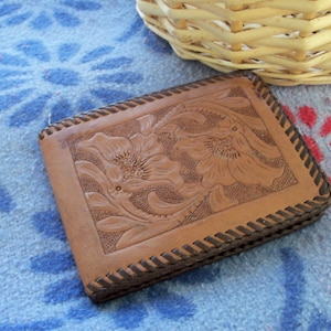 Monedero cuero tooled Western Stylings Barely Vintage Cowboy Find por AntiquesandVaria NUEVO envío gratis
