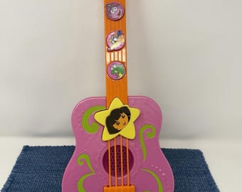 Dora l'Esploratrice Chitarra Musicale Strumento TESTATO 2009 Mattel Oo Man