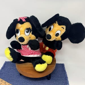 Mickey und Minnie Walt Disney Plüschtier, 23 cm, Korea, Erdnussschalen-Stofftier, Vintage