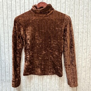 Suéter vintage de cuello alto de terciopelo y poliéster para mujer, talla M, de Betty Blue, de los años 80, ideal para otoño e invierno.
