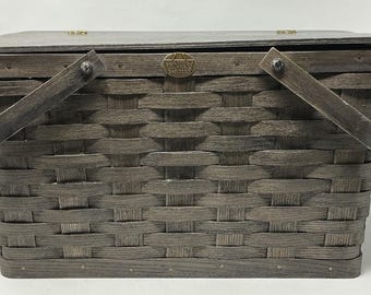 Large Vintage Peterboro Basket Co. Handwoven Picnic Basket w/Hinged Lid, Handles