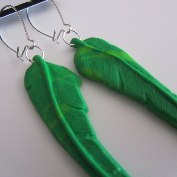 bright light green and emerald marbled polyclay cast feathers palm leaves summer earrings