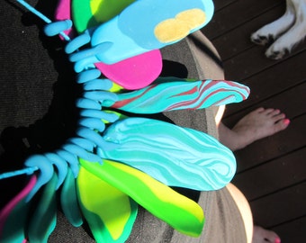 cool coloured greens purples gold summer coloured 16 piece eclectic 'feather' necklace