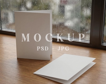 Maqueta de tarjeta de felicitación plegable de 5x7 pulgadas, plantilla de invitación en formato PSD (descarga digital)