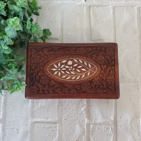 Vintage Hand Carved Wood Trinket Jewelry Box Dain… - image 1