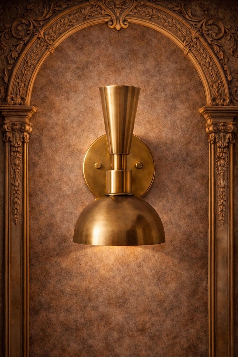 Vintage Italian Brass Wall Sconce - Mid-Century Modern Lighting image 1