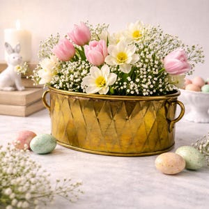 Macetero vintage de latón ovalado con diseño de rombos, estilo Hollywood Regency de mediados de siglo