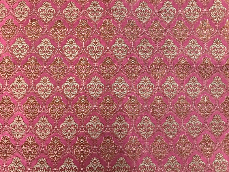 15/% OFF One yard of Pink Indian brocade fabricBenarasi brocade costume dress,home accents fabric