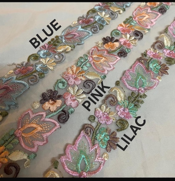 Bordado cortado a medida en tela de red de 1,2”/3,5 cm de ancho