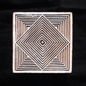 Vierkante Indiase blokdrukstempels/textielaardewerkstempel/tjap/handgesneden houten blok om af te drukken/papier en stofdrukstempel afbeelding 1