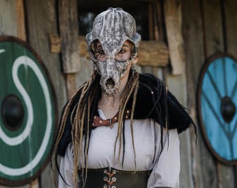 Máscara de calavera de lobo impresa en 3D, máscara de estética oscura con runas nórdicas, atuendo para festivales de cosplay, máscara de calavera Wendigo