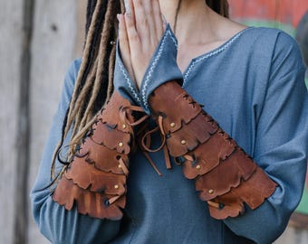 Brazaletes de cuero, brazaletes de cuero para cosplay vikingo, armadura para antebrazo, brazaletes para atuendos de LARP, accesorio para ferias renacentistas