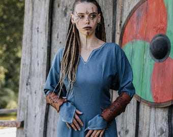 Medieval floor dress & leather bracers, linen Slavic woman blue dress, LARP cosplay, viking costume, renaissance dress
