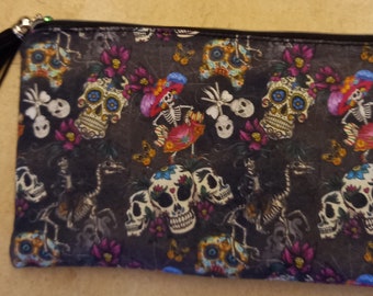 Sugar skulls pouch