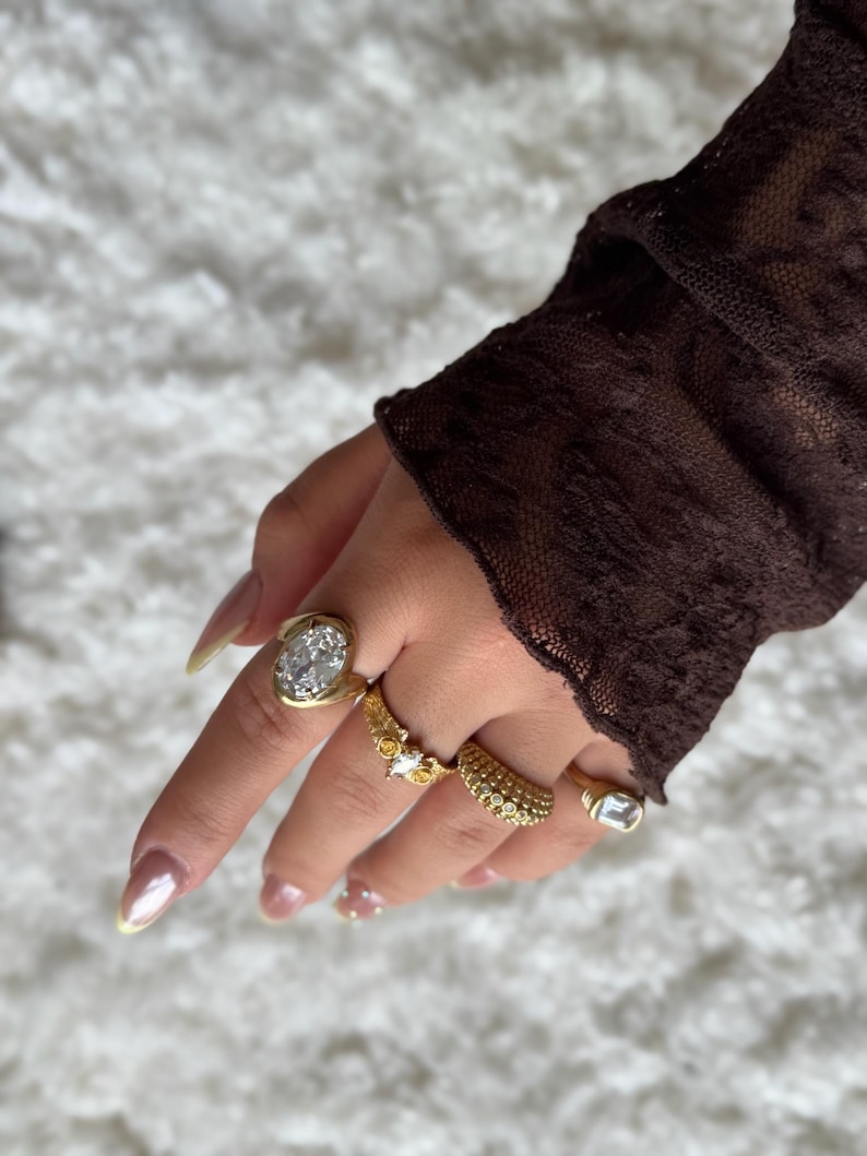 Vintage adjustable brass ring set – boho stacking rings for women