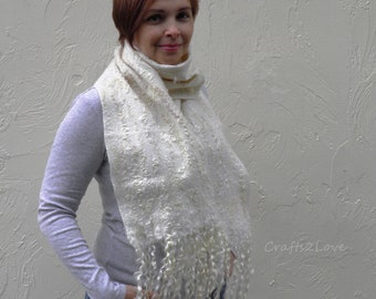 Felted scarf Felt scarf Womens wool scarf in cream ivory milk white Organic wool look Eco fur