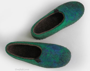 Felted slippers for women Felt wool slippers with soles Womens bedroom slippers Made to order