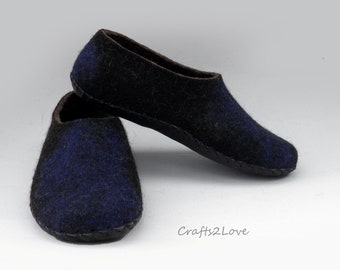 Felted slippers for women Wool slippers with soles Minimalist style - Natural wool - Hand made