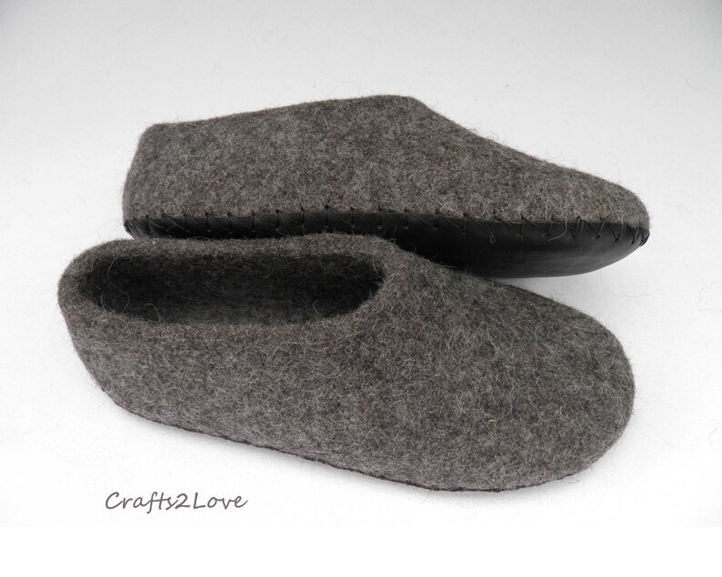 mens felt slippers