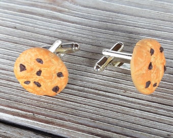 Manschettenknöpfe mit modellierten Cookies aus Fimo Polymerclay Cufflinks