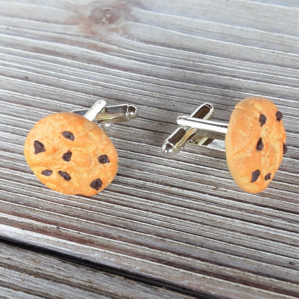 Manschettenknöpfe mit modellierten Cookies aus Fimo Polymerclay Cufflinks