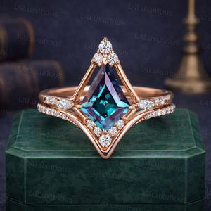 Bague de fiançailles en or 14 carats avec alexandrite, bague taille cerf-volant, bague en or rose style Art déco avec pierre de lune taille marquise, ensemble de bagues de mariage en moissanite pour femme