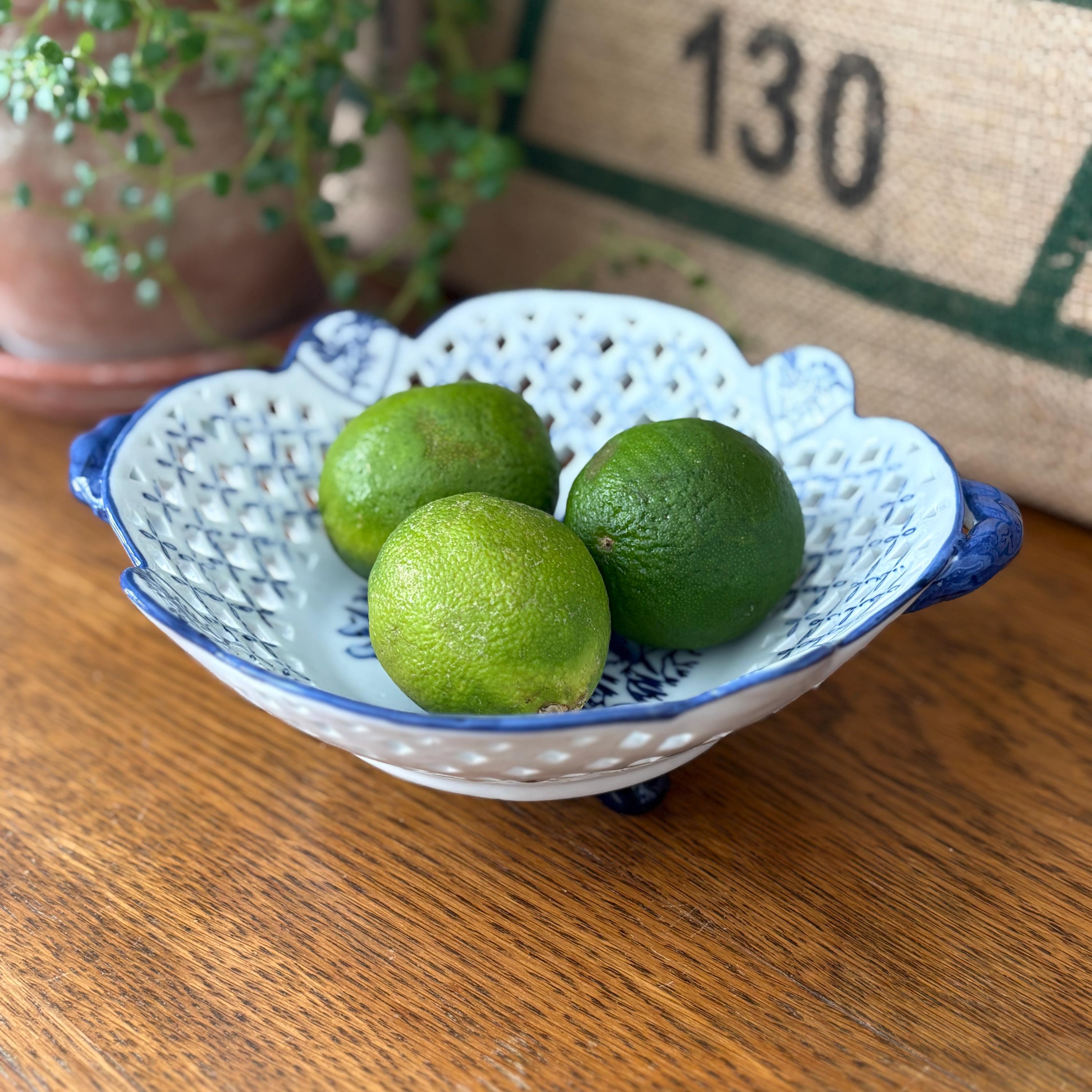 Vintage Blue and White Fruit Bowl - Etsy