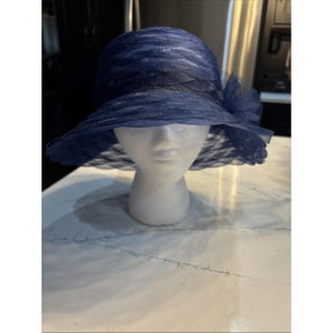 Swan Hat New York - Etsy display picture 1