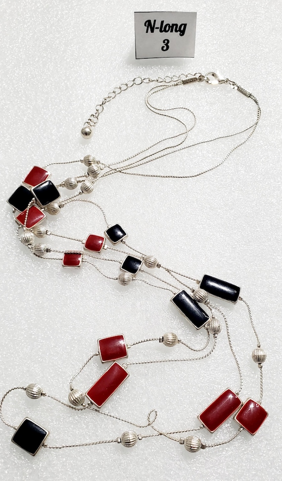 Red and Black Rectangular and Square Bead Long Ne… - image 1