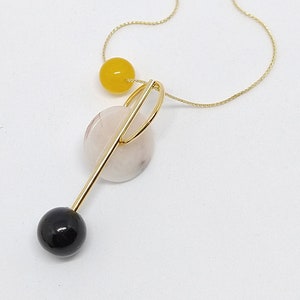Lange Anhänger Amulet Halskette, Bauhaus inspiriert, Bettelkette