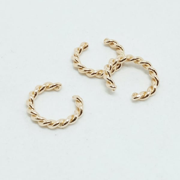 Minimalist ear cuff, twisted earcuff, Luisa earcuff